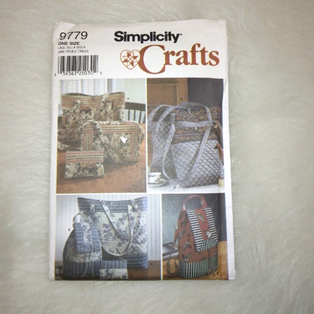 Simplicity 9779 Tote bags in 3 sizes Backpack Purse & Cosmetic Bag